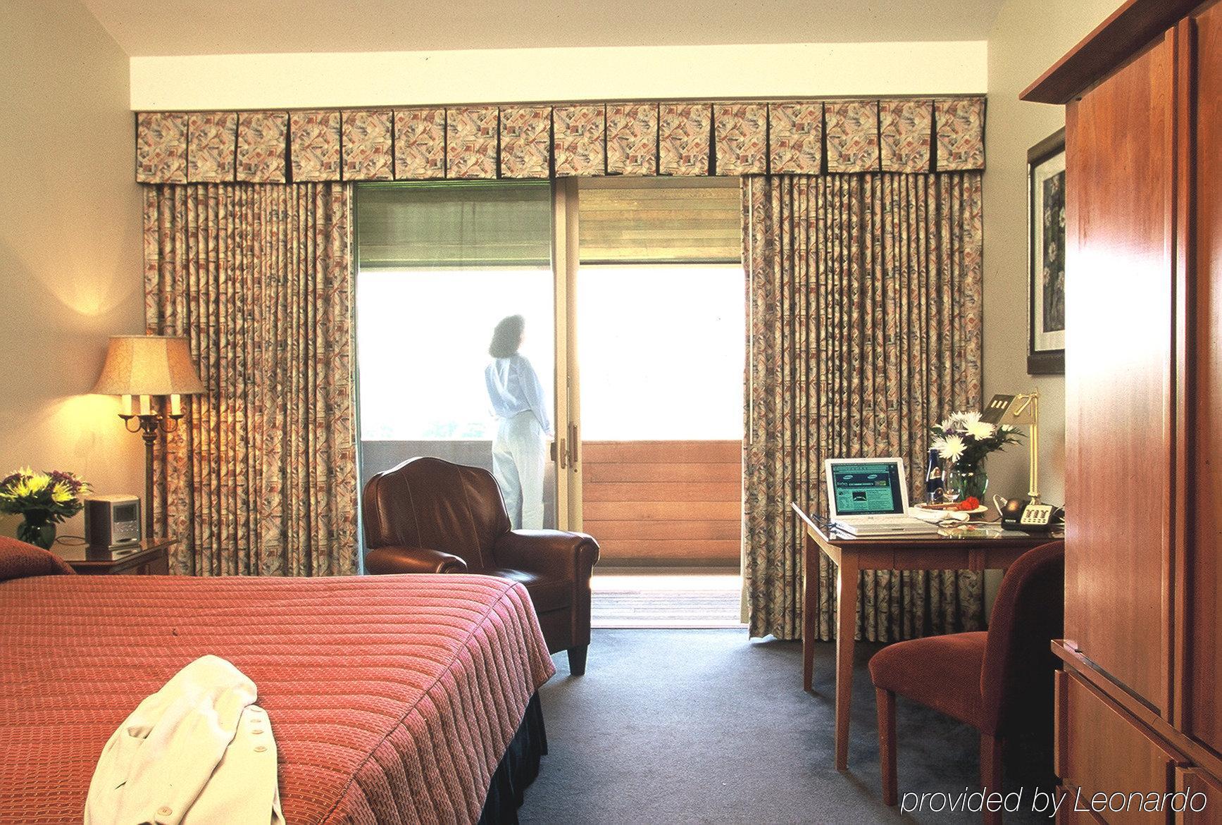 Chubb Hotel & Conference Center Lafayette Hill 객실 사진